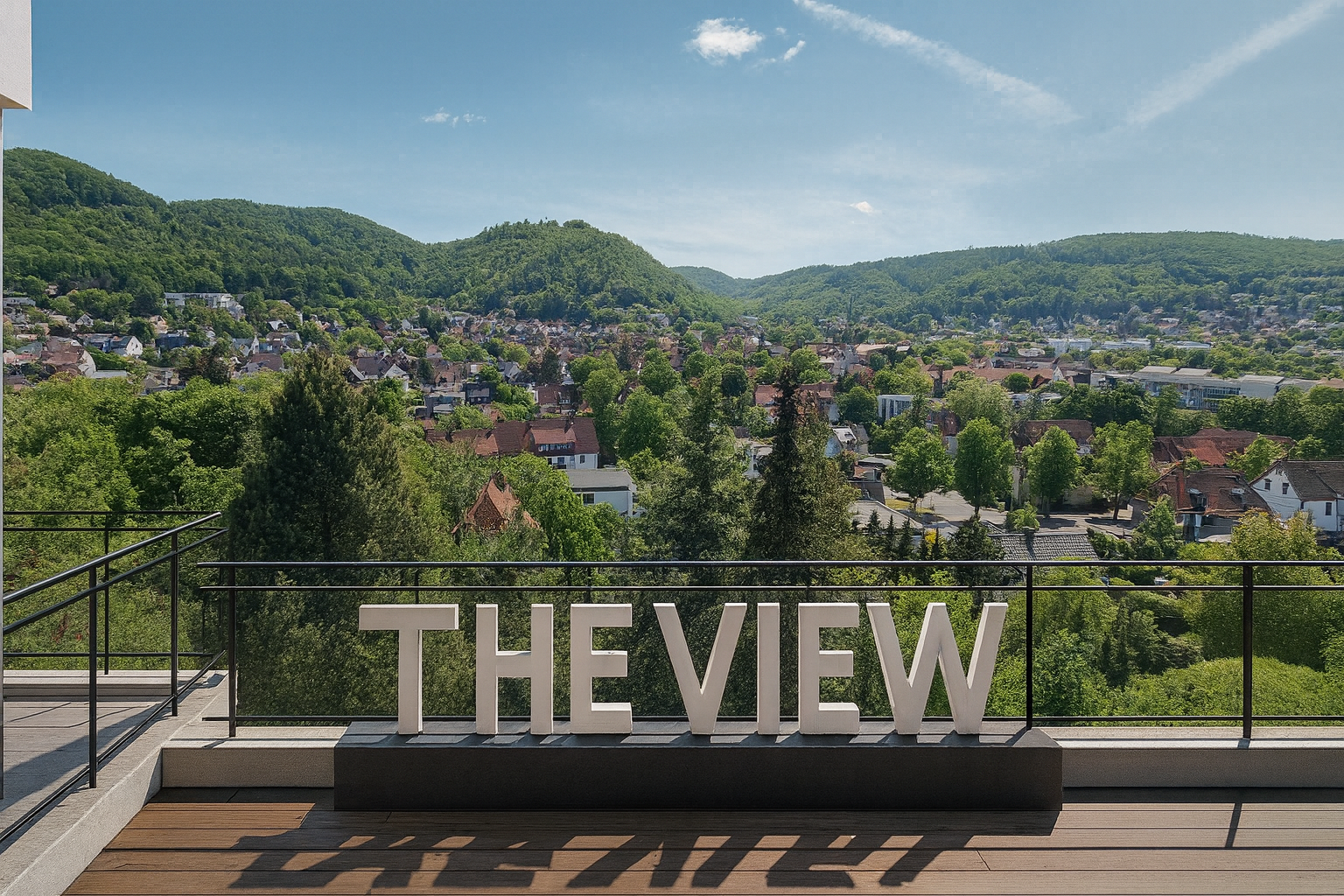 Südbalkon mit Fernblick